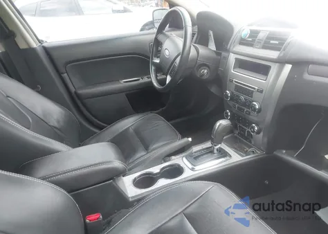 2010 Ford Fusion Hybrid z USA, uszkodzony, nr VIN 3FADP0L30AR295336